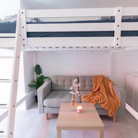 Апартаменты Le Studieux 2-t1-25m2-metro 7 Ле-Кримлен-Бисетр