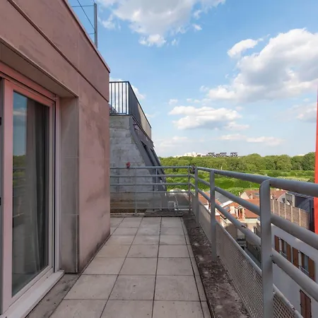 Le Studieux 2-t1-25m2-metro 7 Апартаменты *